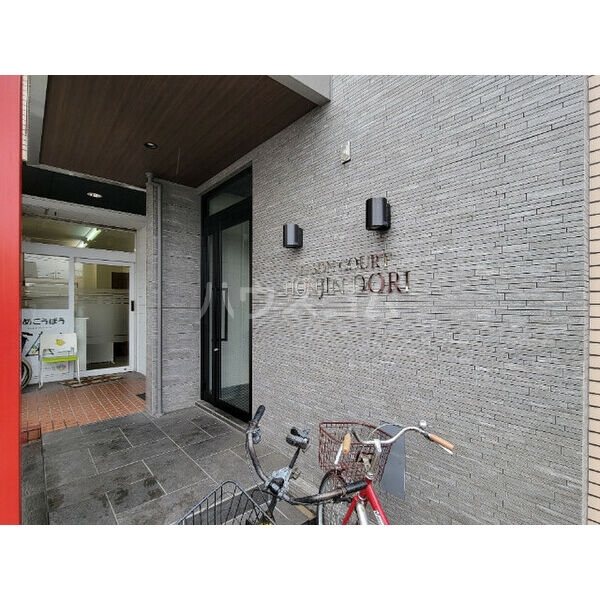 15/24 エントランス