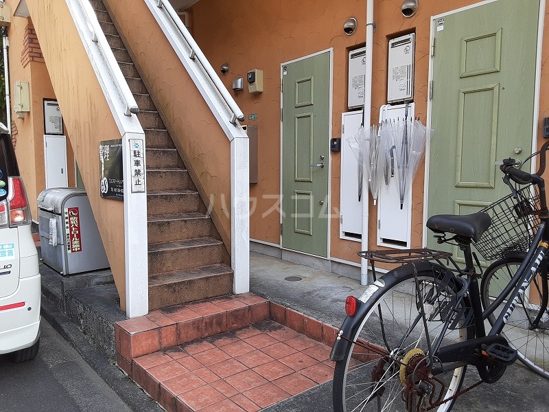 29/30 エントランス