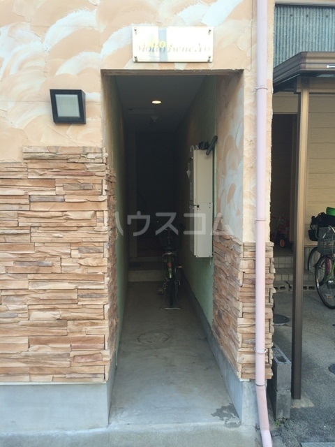 17/22 エントランス