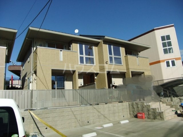 13/19 エントランス