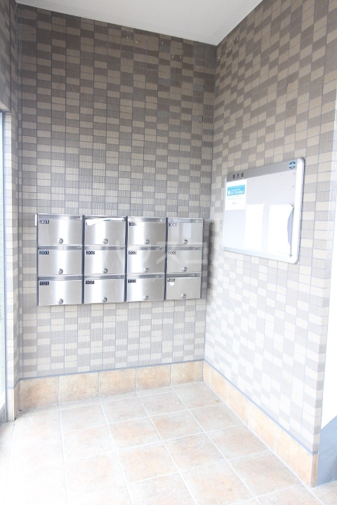 2/5 エントランス