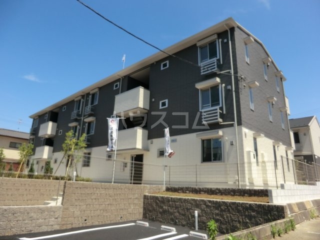 26/30 エントランス