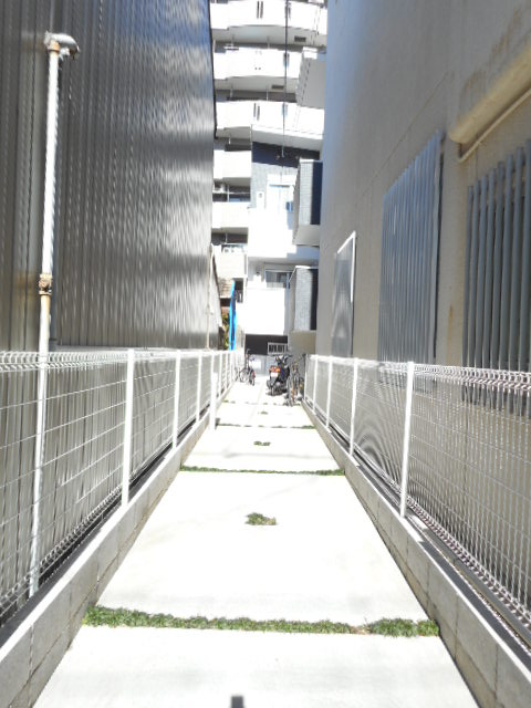 22/29 エントランス