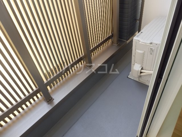 19/30 バルコニー
