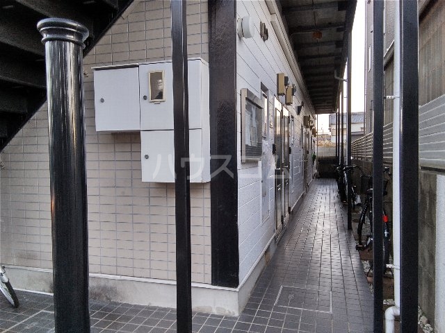 16/18 エントランス