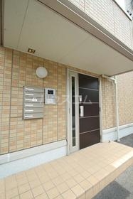 15/23 エントランス