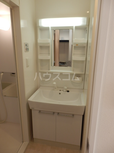 13/30 洗面