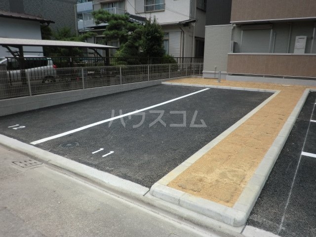 22/29 駐車場