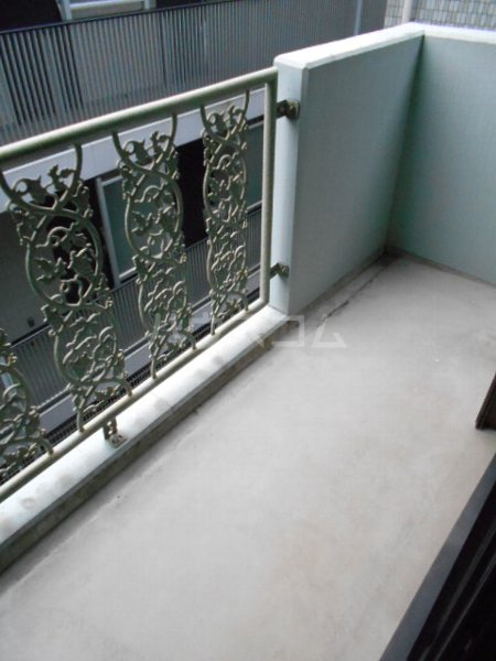 18/30 バルコニー