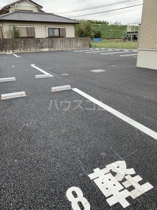 22/30 駐車場