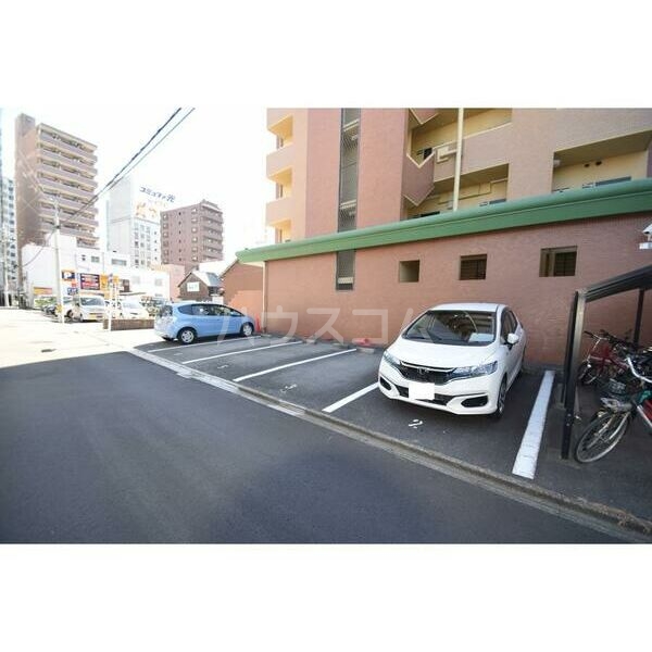14/22 駐車場