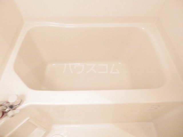 13/28 浴室