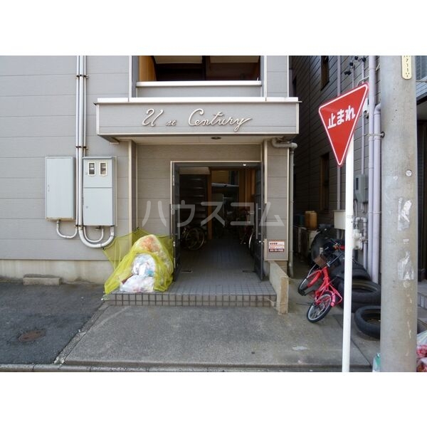 14/22 エントランス