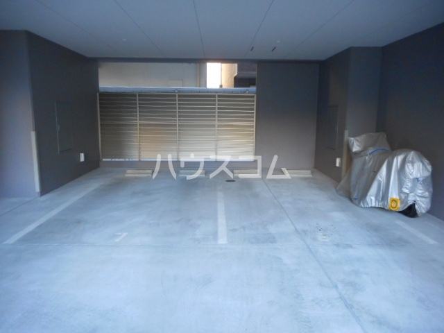 2/6 駐車場