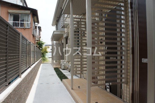 17/26 エントランス