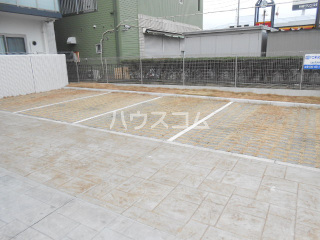 21/29 駐車場