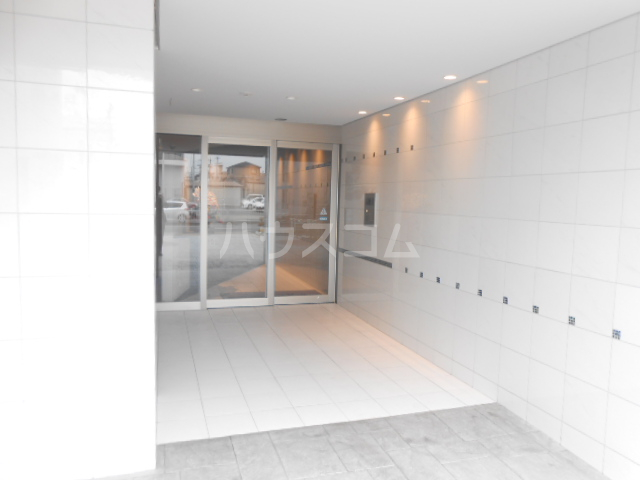 19/28 エントランス