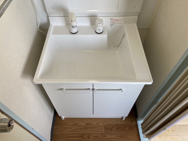 13/30 洗面