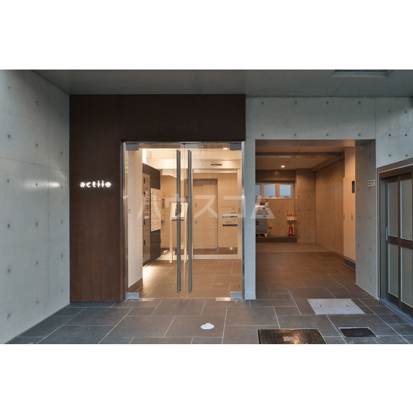 21/29 エントランス