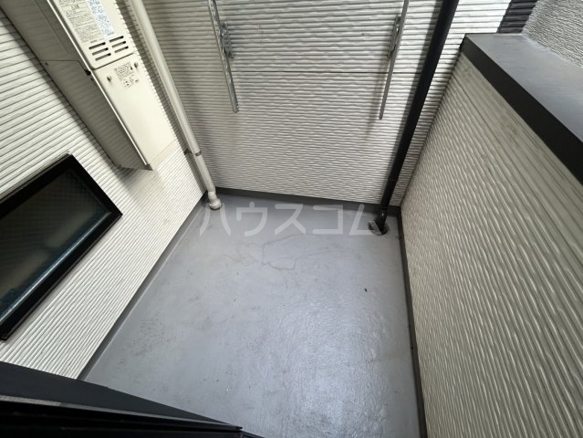 21/30 バルコニー