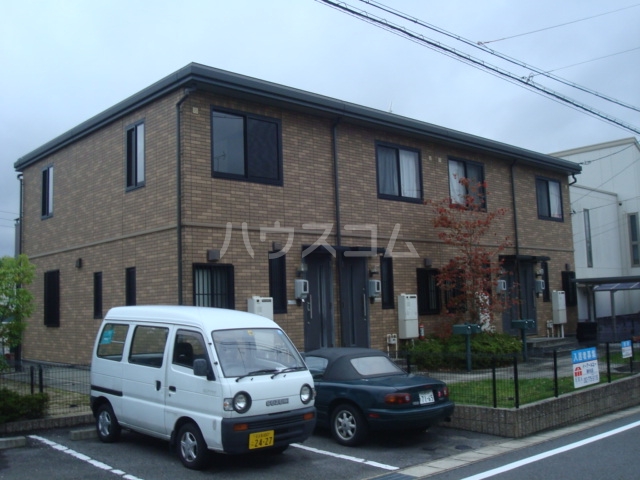 23/30 駐車場