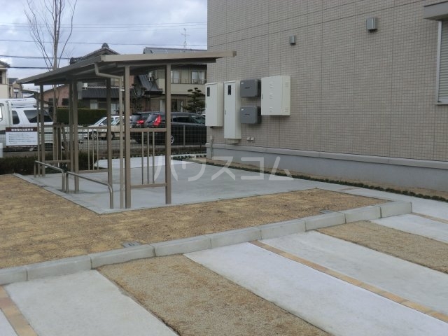 16/23 駐車場