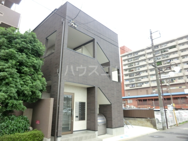 22/29 エントランス