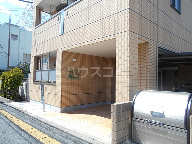 20/29 エントランス