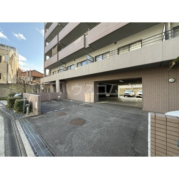 8/12 駐車場
