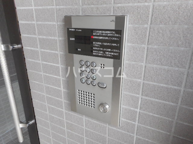 22/29 エントランス