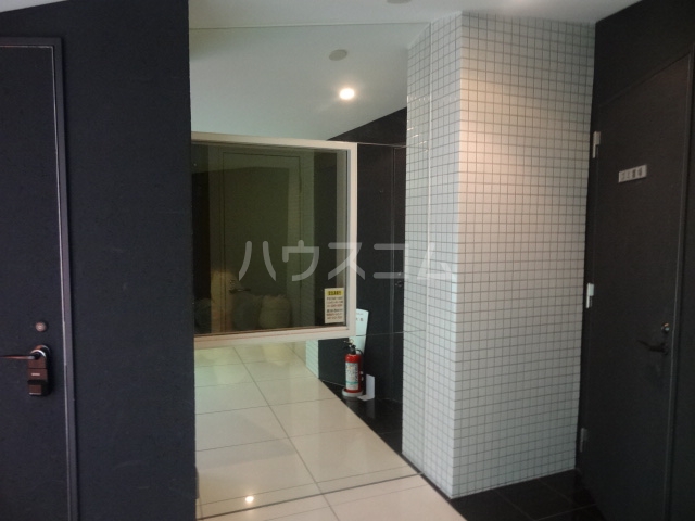 22/30 エントランス