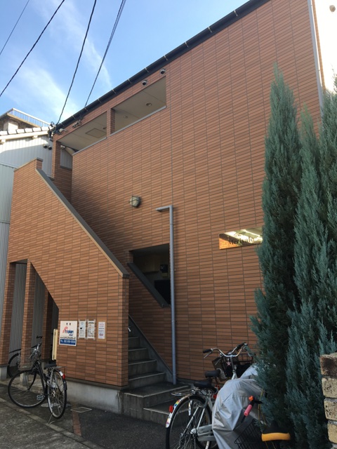 22/30 エントランス