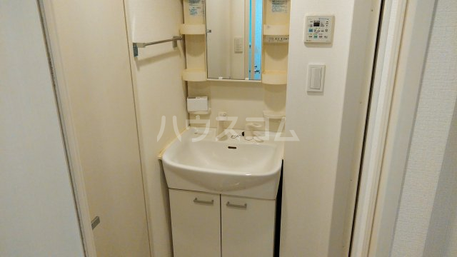 13/28 洗面