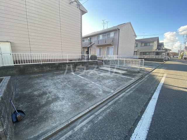 2/10 駐車場