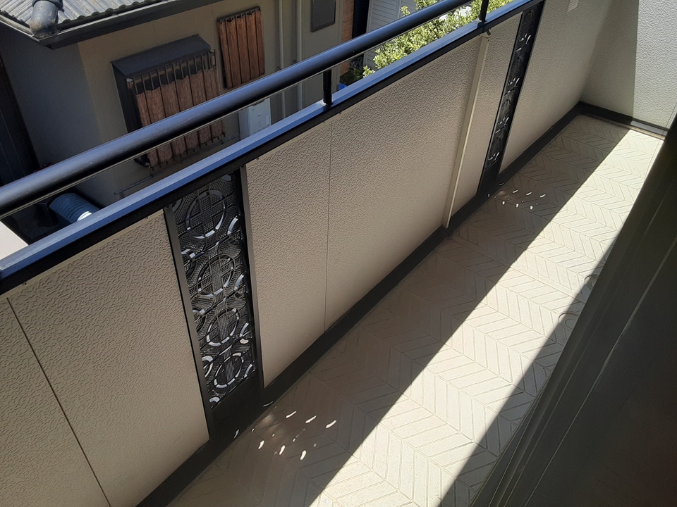 25/30 バルコニー