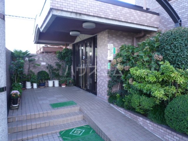 25/28 エントランス