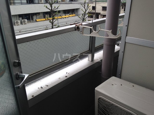 18/28 バルコニー