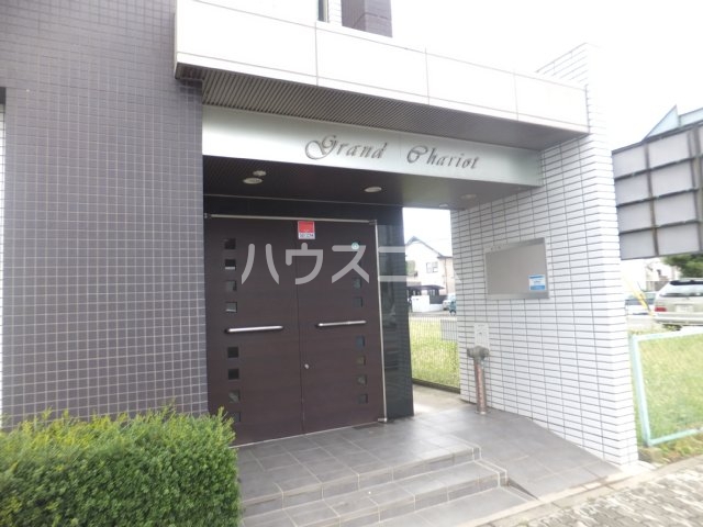 22/30 エントランス