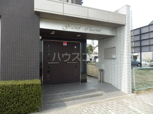 22/30 エントランス