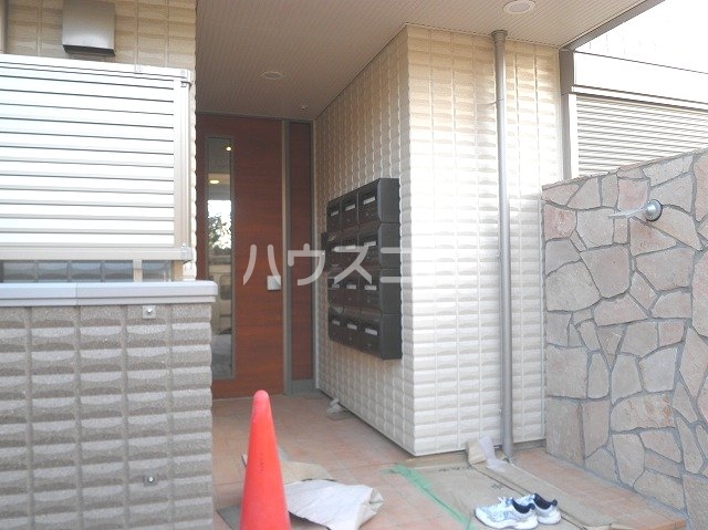 20/28 エントランス