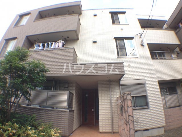 21/28 エントランス