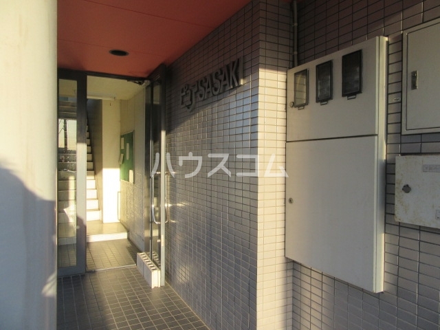 14/20 エントランス