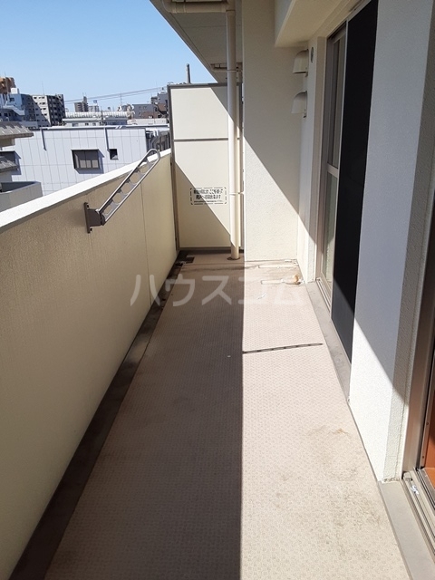 20/30 バルコニー