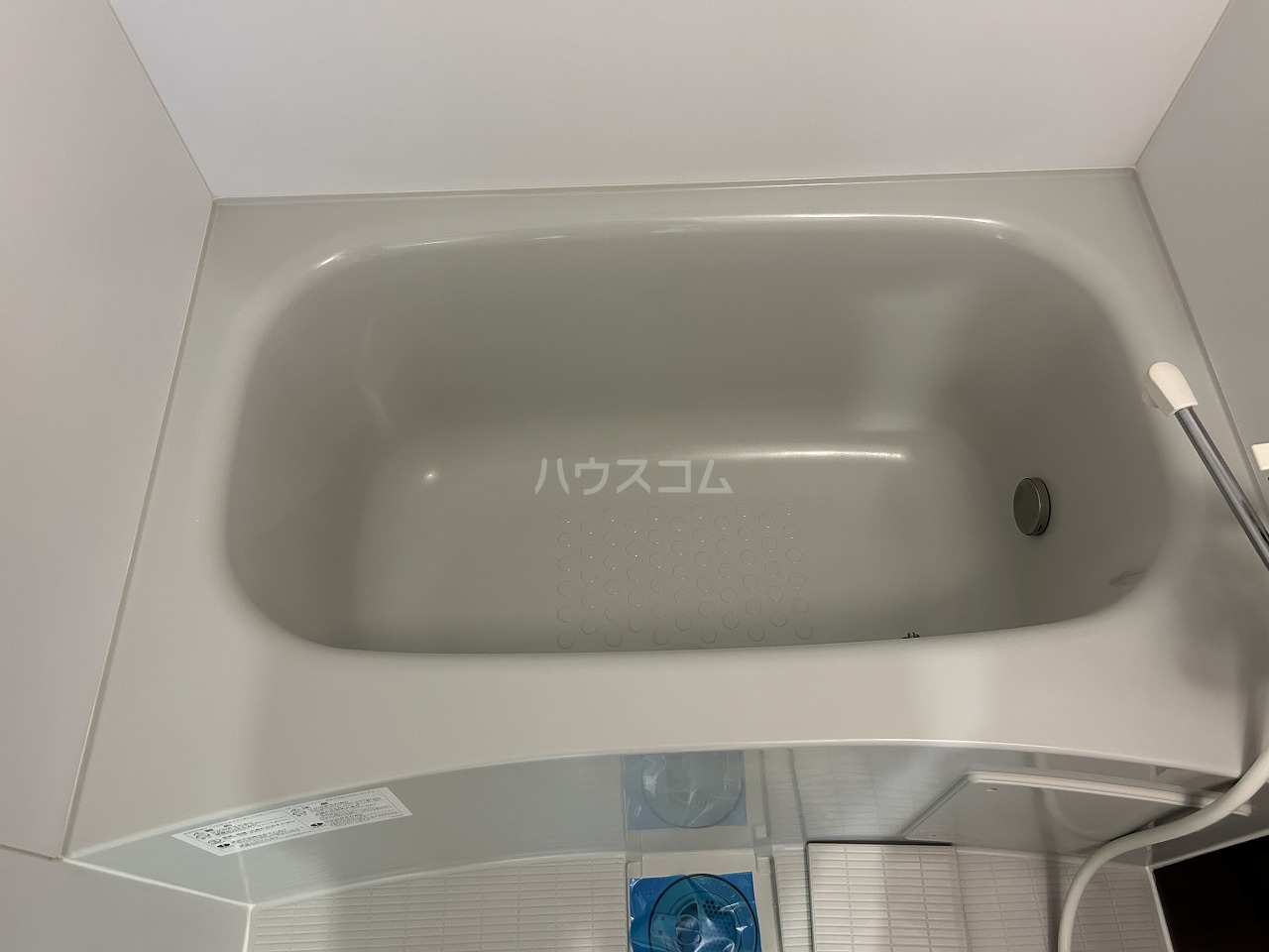 13/28 浴室