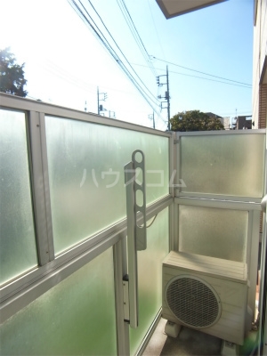 18/28 エントランス