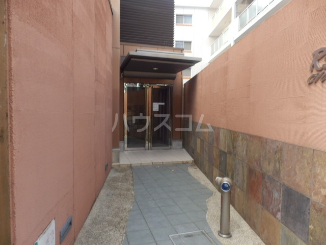 19/21 エントランス