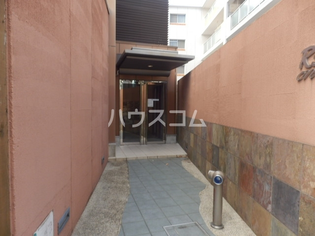 15/17 エントランス