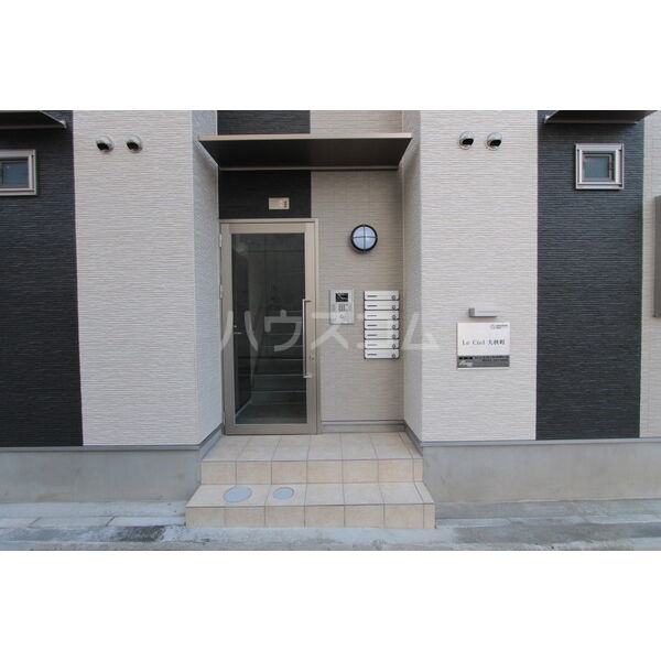 3/8 エントランス