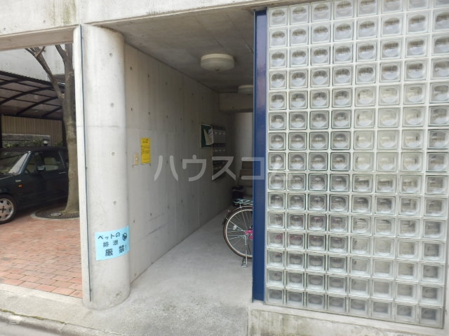 16/24 エントランス