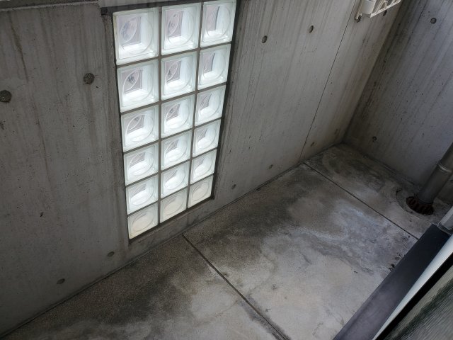 17/30 バルコニー